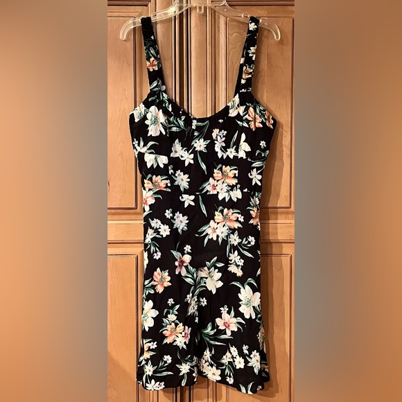 NWT Lumiere Floral Chic Fit & Flare Mini Dress - Picture 3 of 11